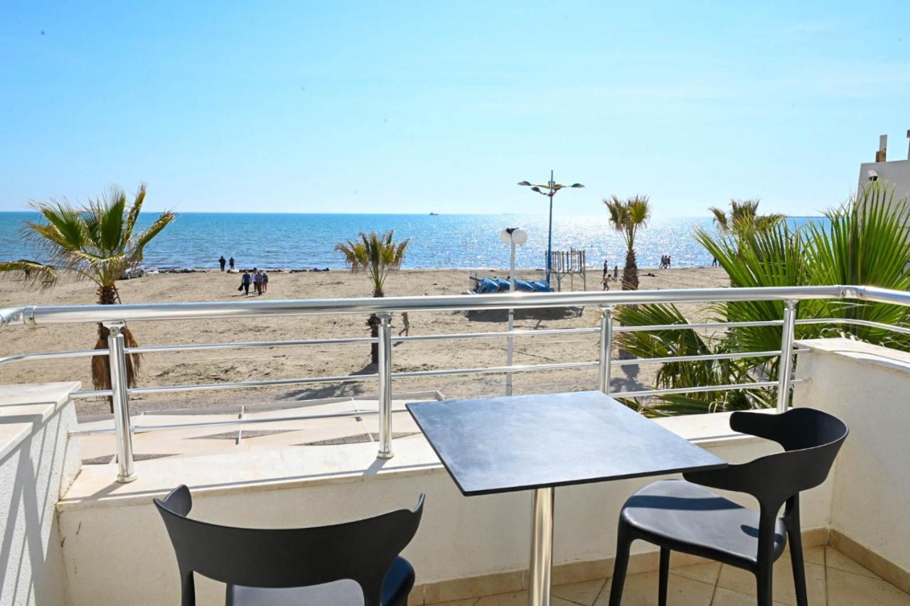 Wave Beachfront Apartments Durres Exterior photo